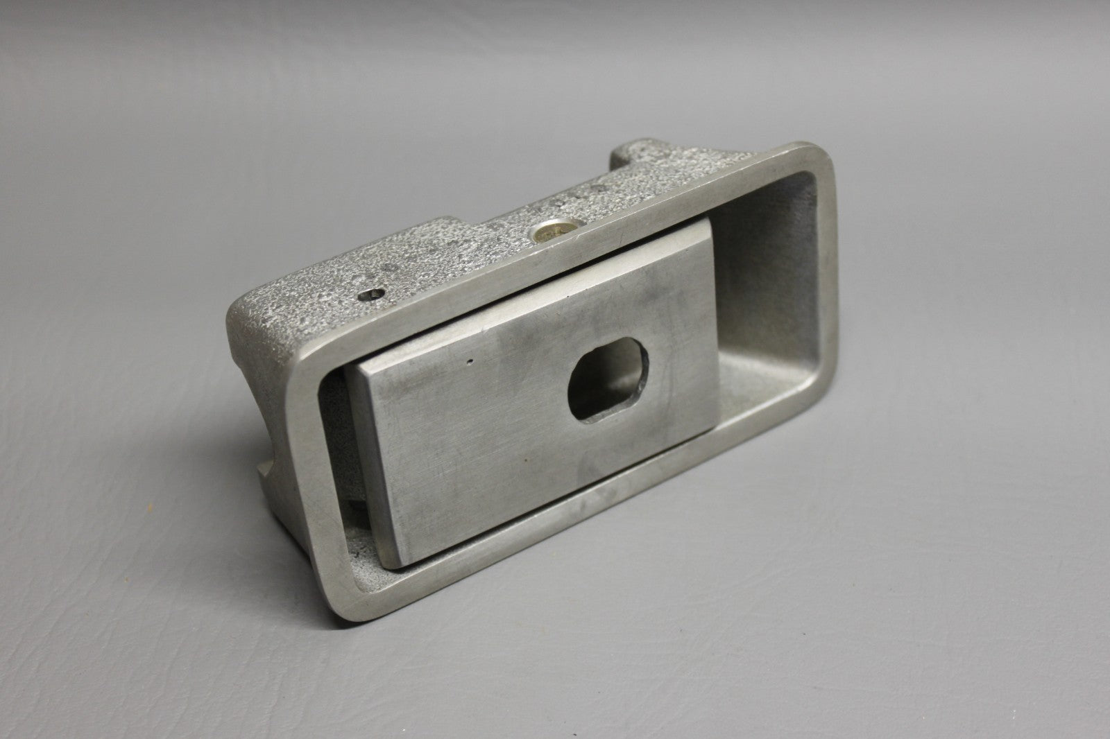 40142-13 Rockwell 112B Cabin Door Handle Exterior LH