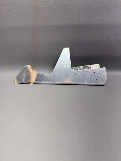 0832000-62 Cessna Gusset