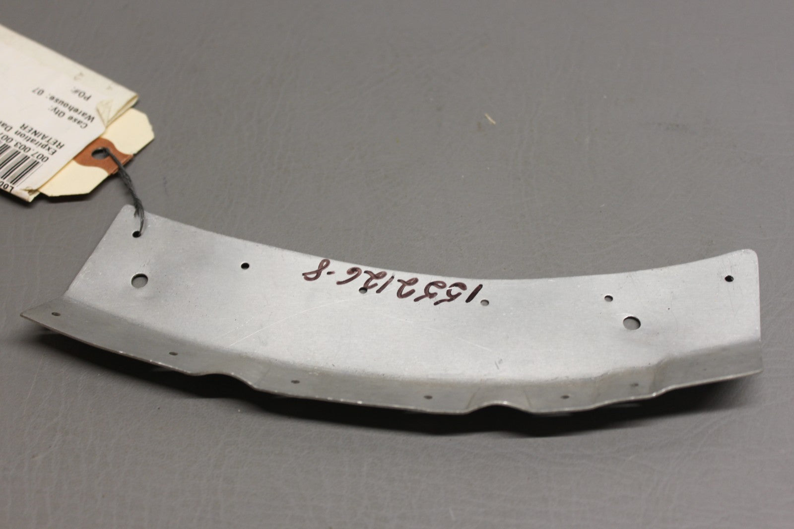 1552126-8 Cessna Retainer