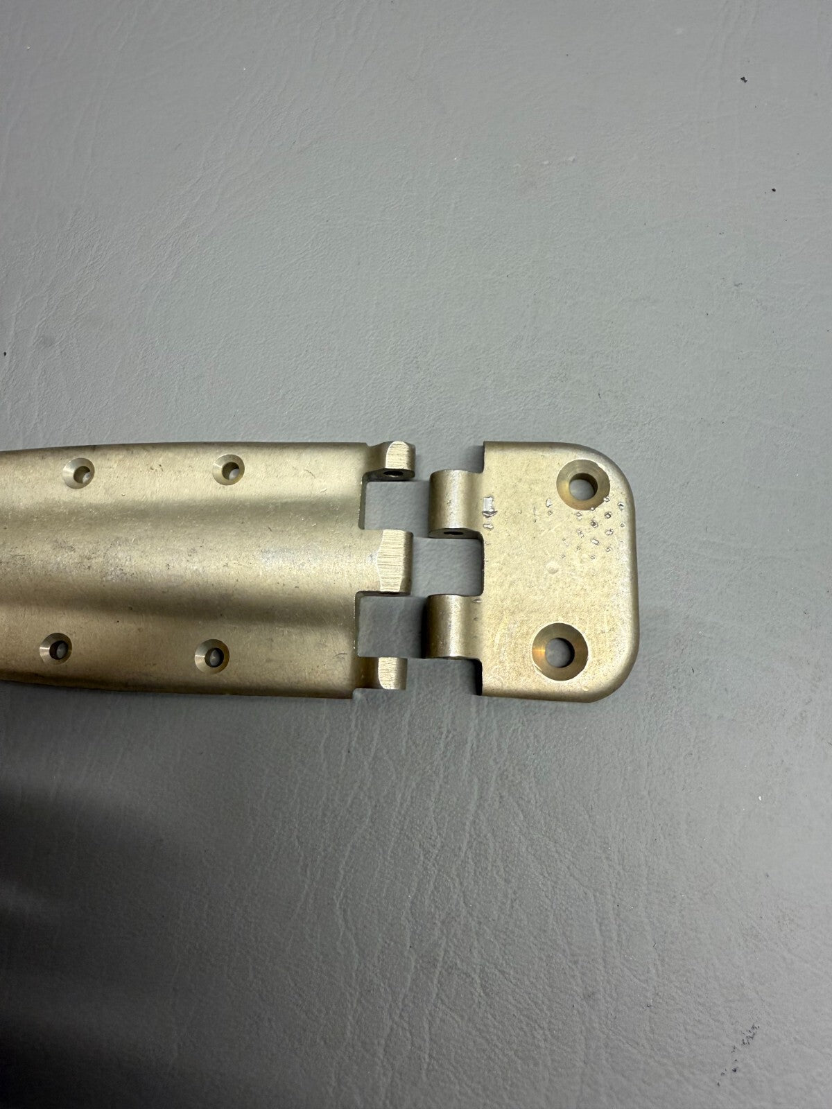 Cessna Cabin Door Hinge P/N 0711037-503A