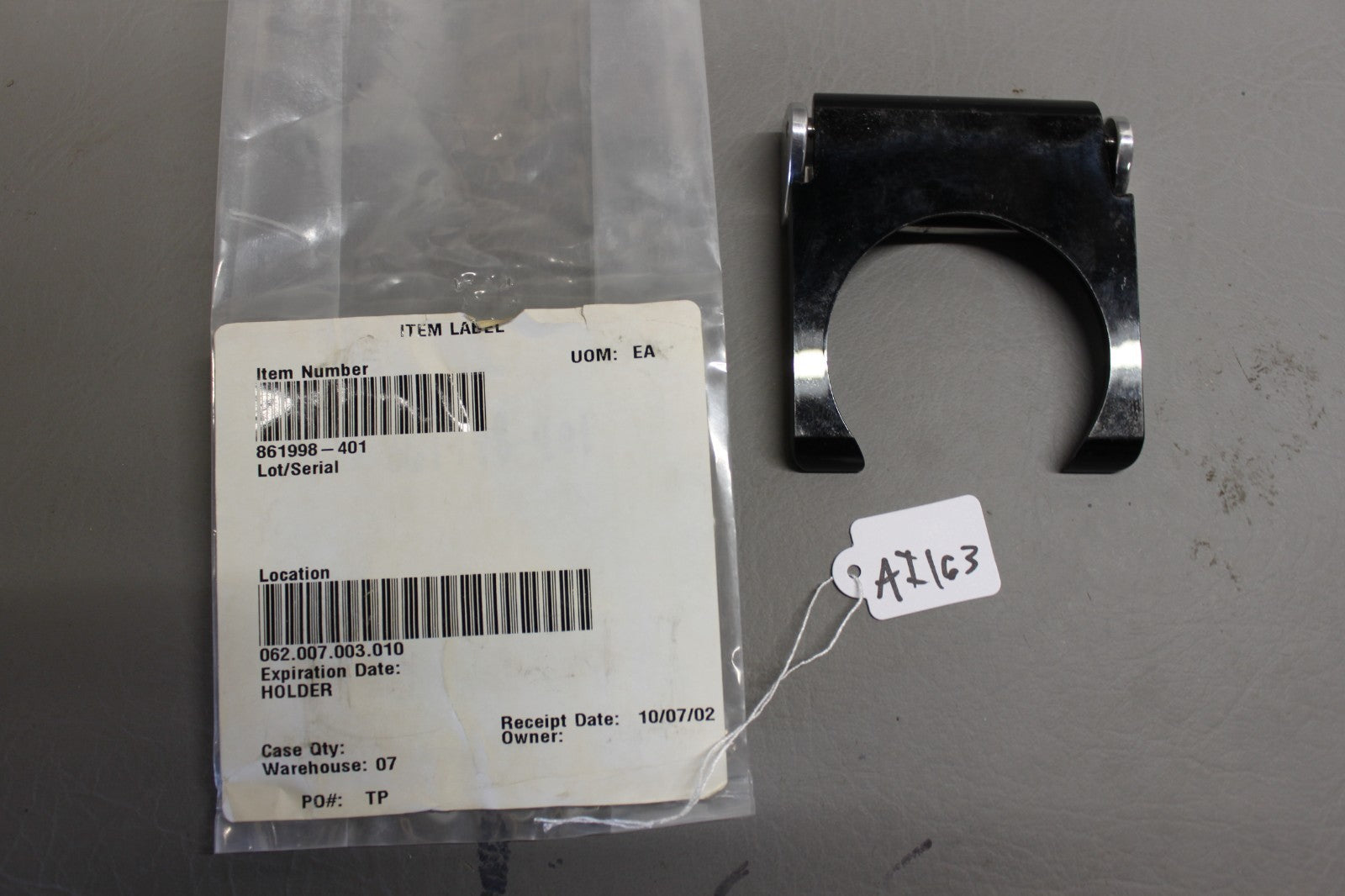 861998-401 Aircraft Holder