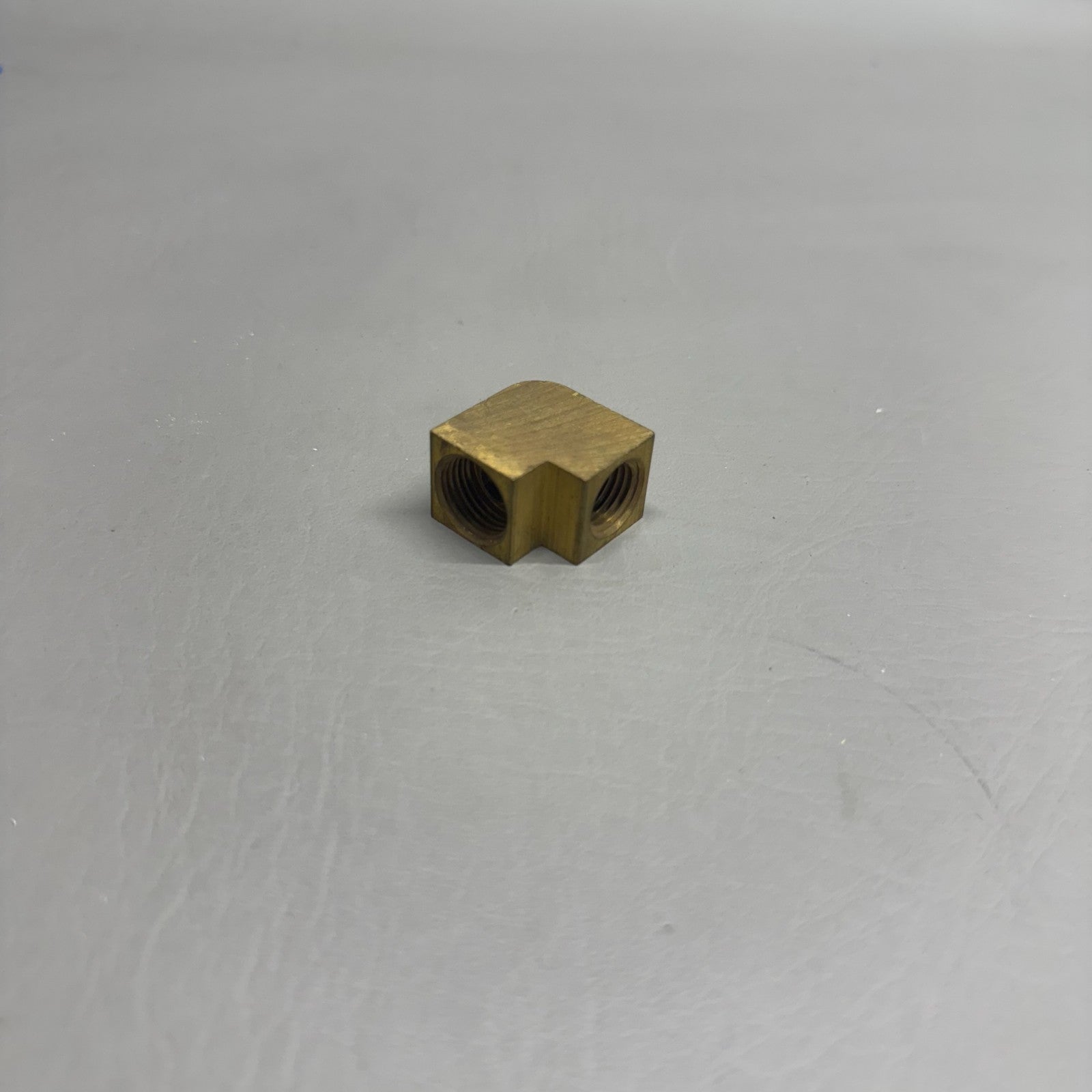 460-689 Piper Fitting