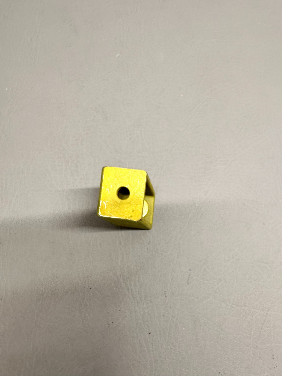 20476-001 Piper PA30 Main Spar Bottom Fitting RH New
