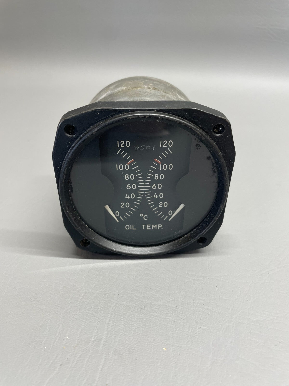 77B8B Oil Temp Gauge