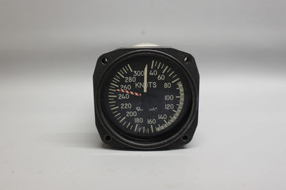 130-380005-7 Aerosonic Beechcraft Airspeed Indicator