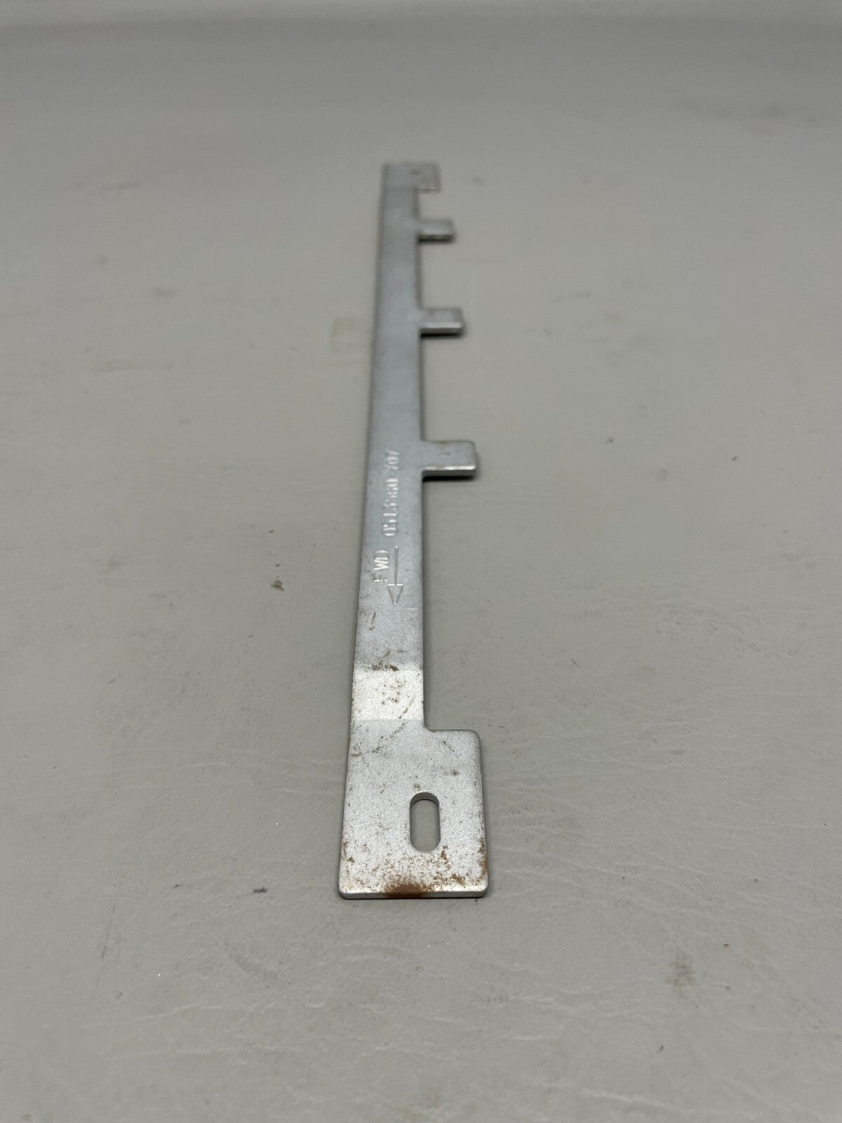 Cessna Seat Plate P/N 0513560-7
