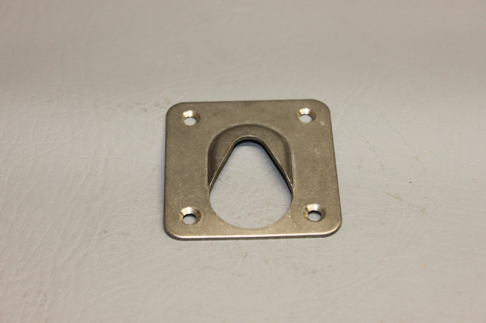 68094-000 Piper Plate
