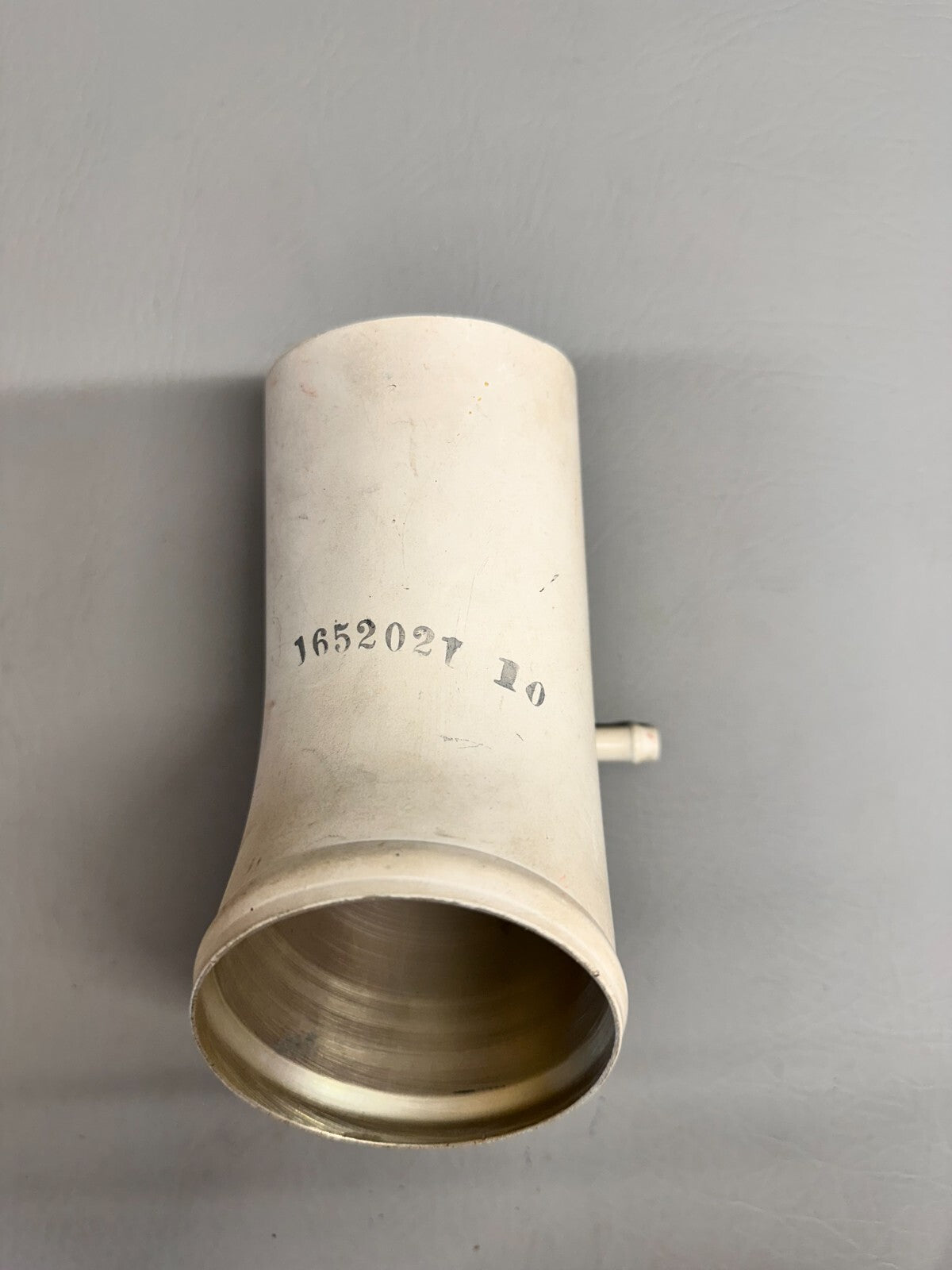 1652021-10 Cessna Duct Elbow