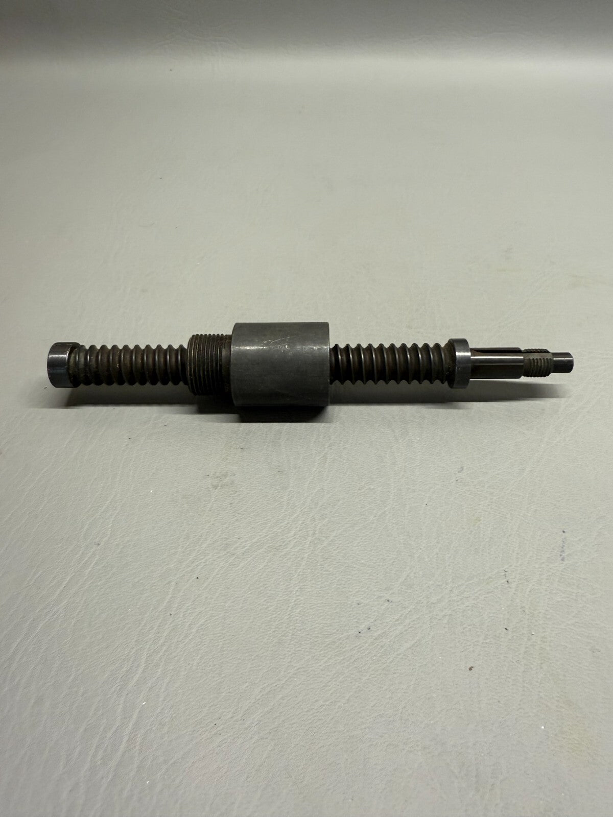 C301002-0204 Cessna Flap Actuator Ball Nut Screw