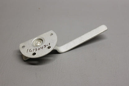1613043-13 Cessna 188 Hopper Door Latch