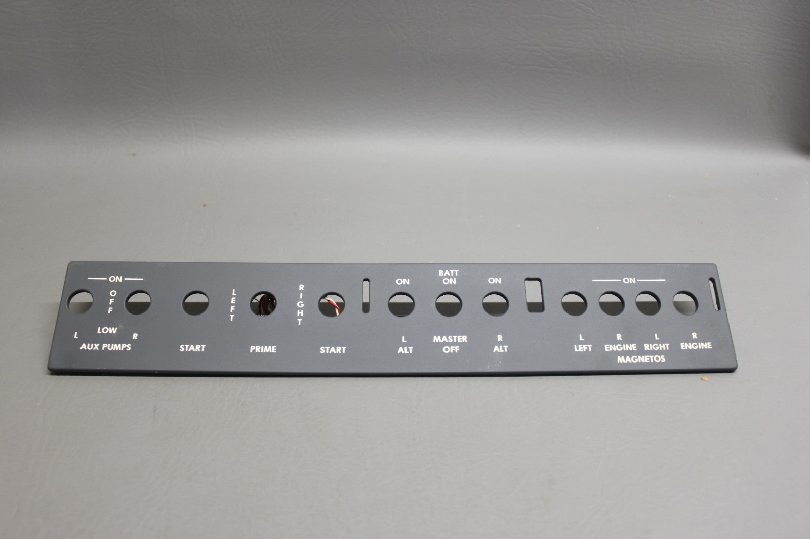 9910031-4G Cessna Panel Board Assembly