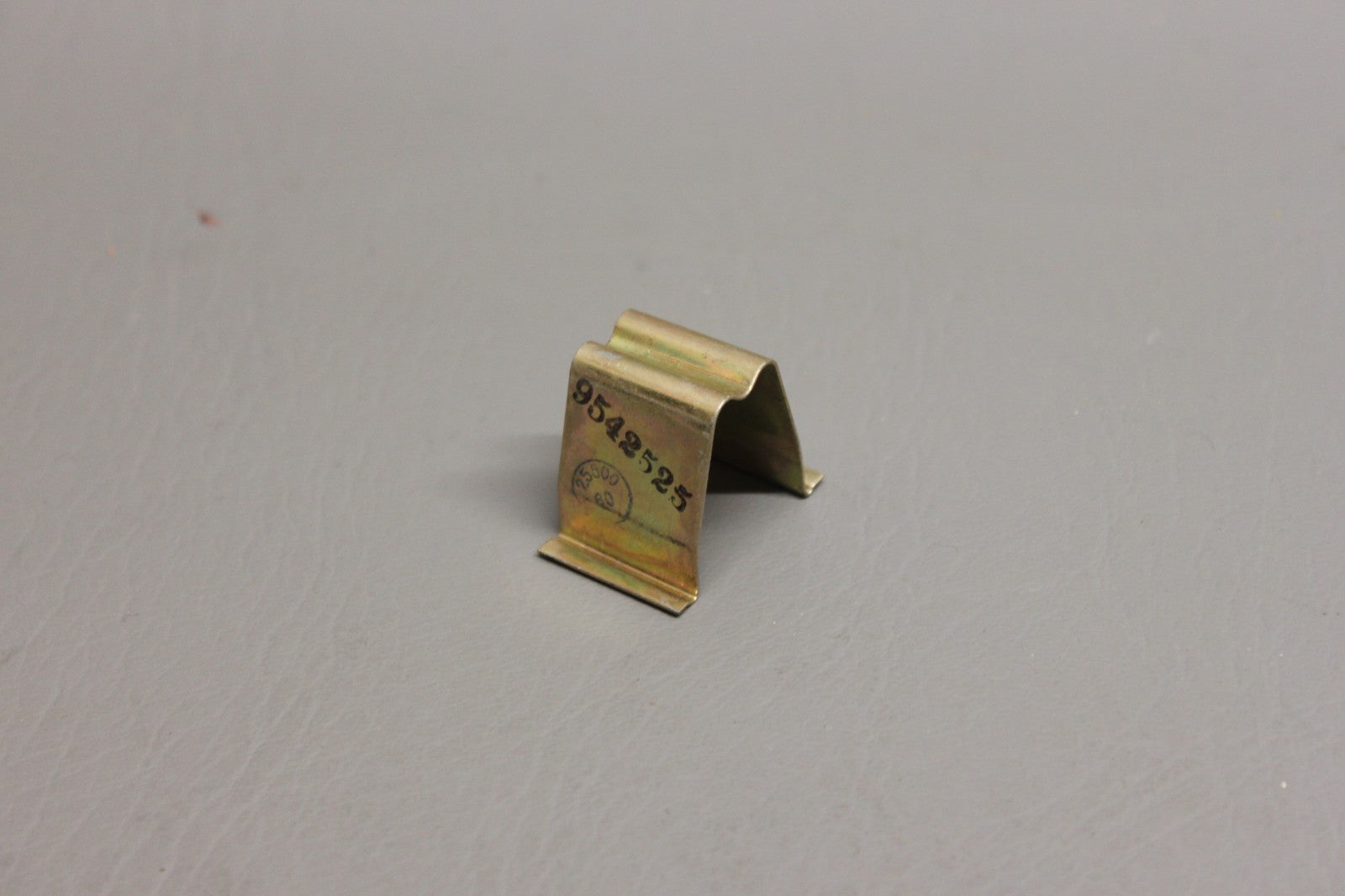 9542525 Aircraft Clip (10 Pack)