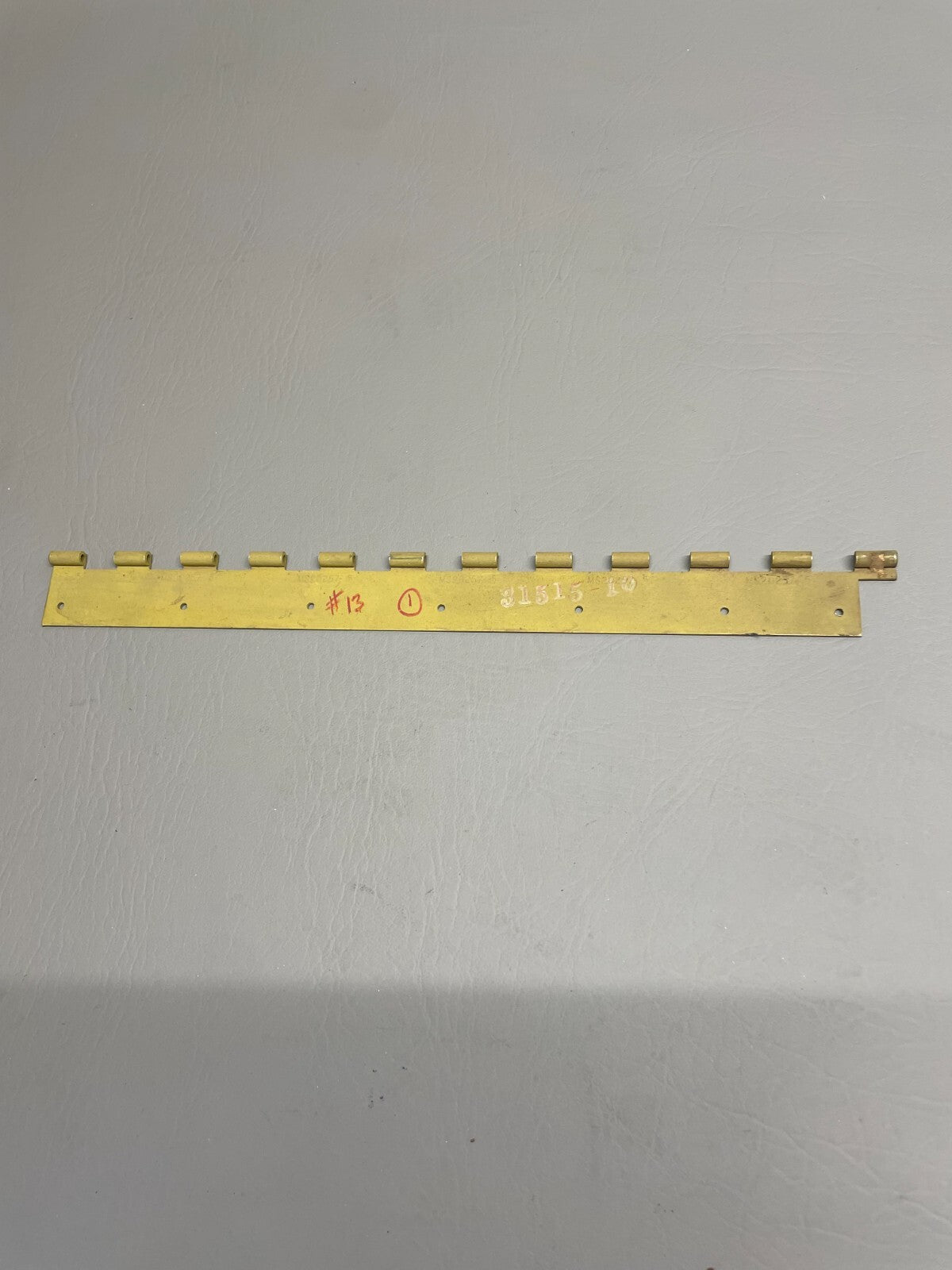 Hinge P/N MS-20257-5