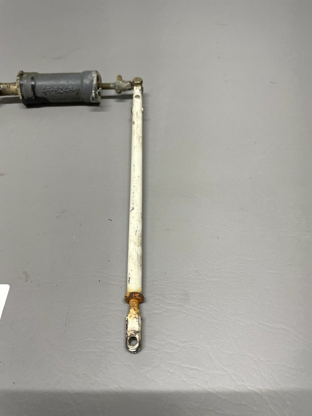 Beechcraft Baron Trim Tab Actuator Assy P/N 45-524561
