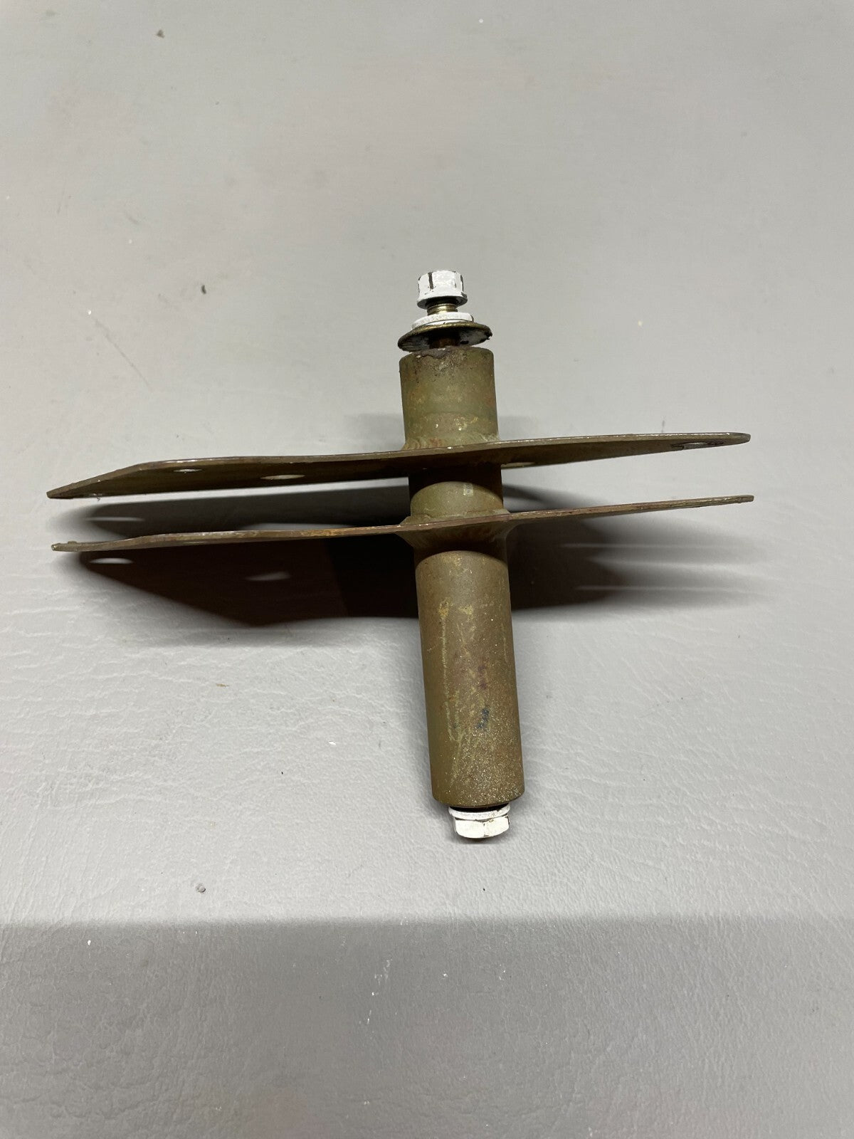 Cessna Aileron Bell Crank RH P/N 0422430-2