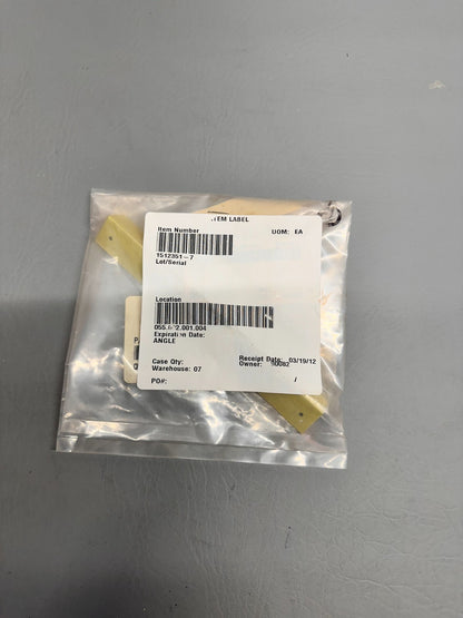 1512351-7 Cessna Angle (NEW)