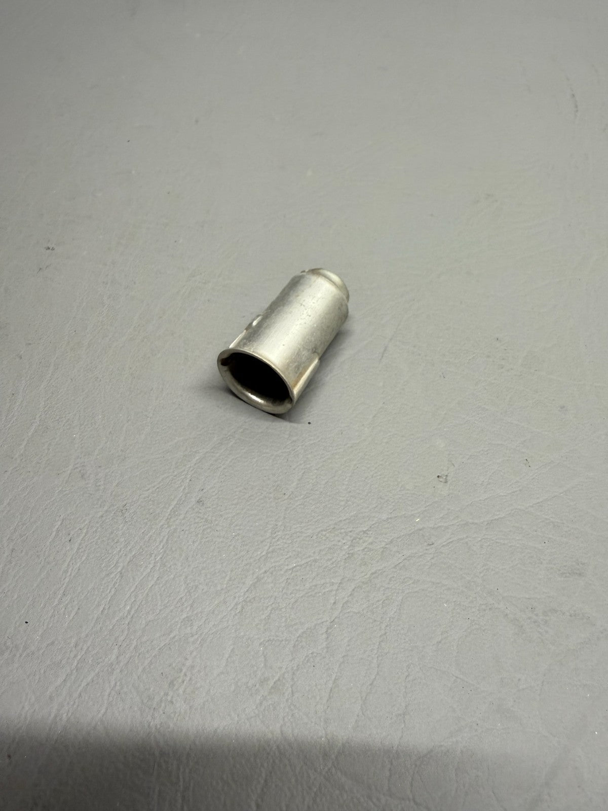 487-125 Piper Receptacle