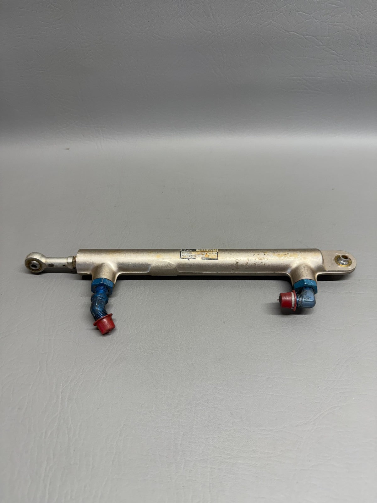 1281028-1 Cessna 210 Main Gear Door Actuator