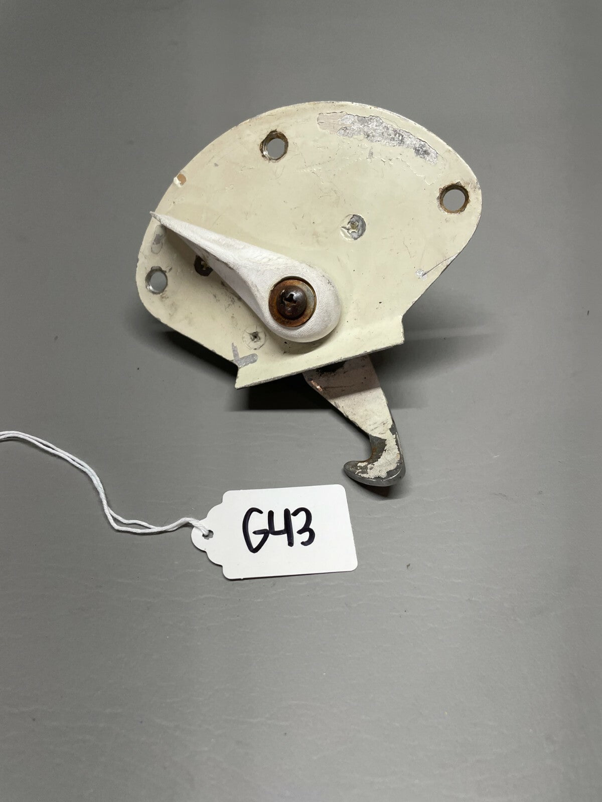 Piper FWD Cargo Door Latch Assy
