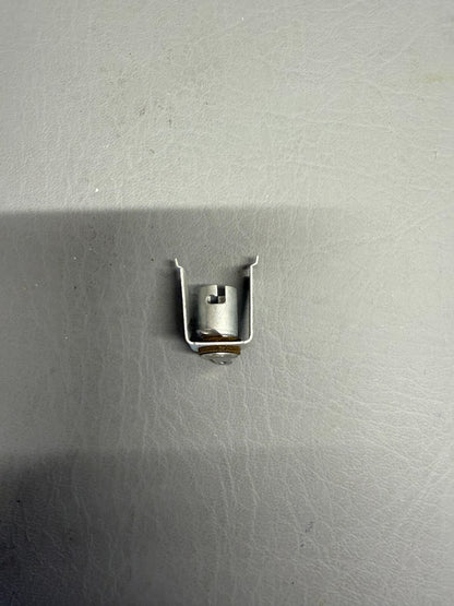 67418-000 Piper Holder