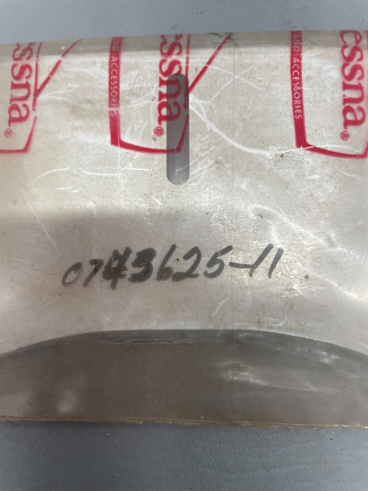 Cessna Scraper P/N 0743625-11