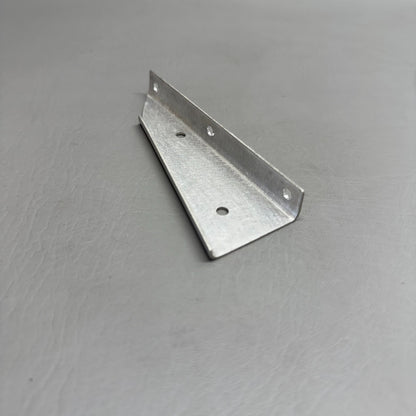 5027000-40 Cessna Main Gear Door Hinge Bracket RH