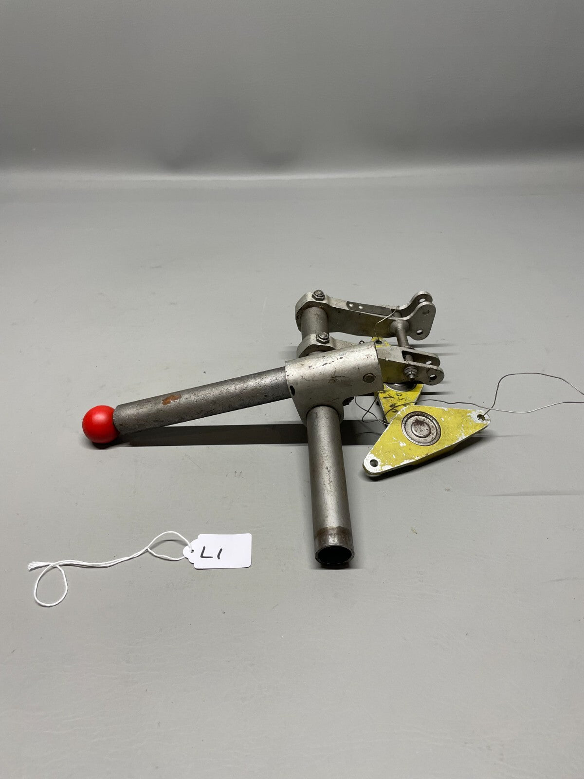 Piper PA24 Commanche Manual Gear Extension Lever Assy P/N 21036-000