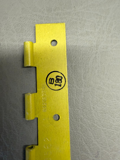 35-550562-41 Beechcraft Bonanza Fresh Air Hinge