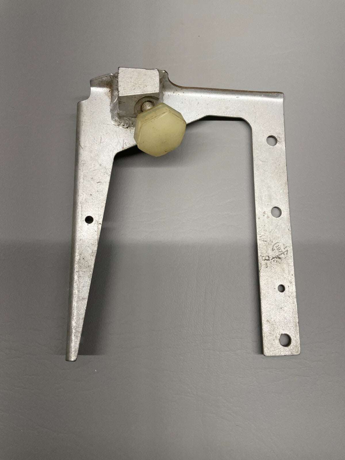 Cessna 210 Baggage Door Stop Assy P/N 1211644-8 (NEW)