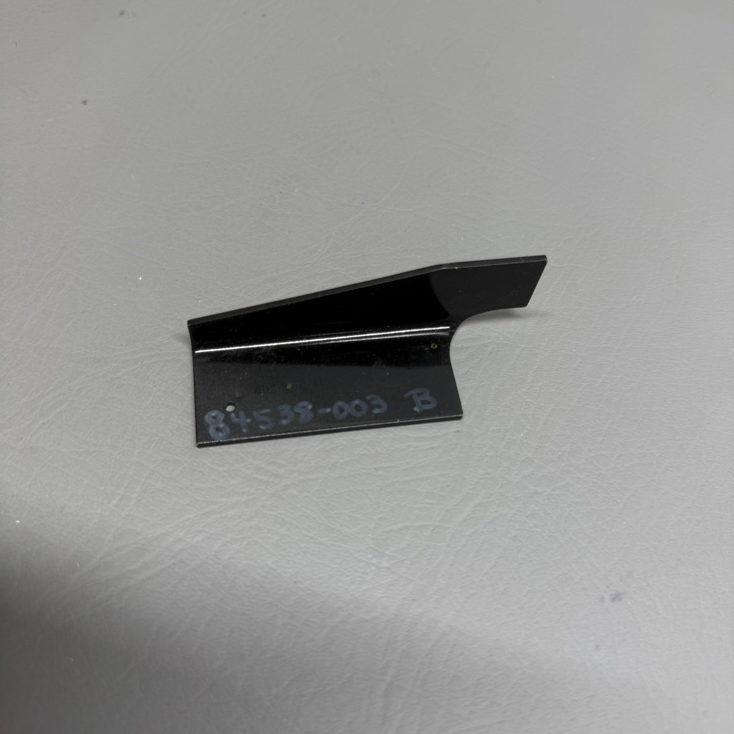 84538-003 Piper Bracket