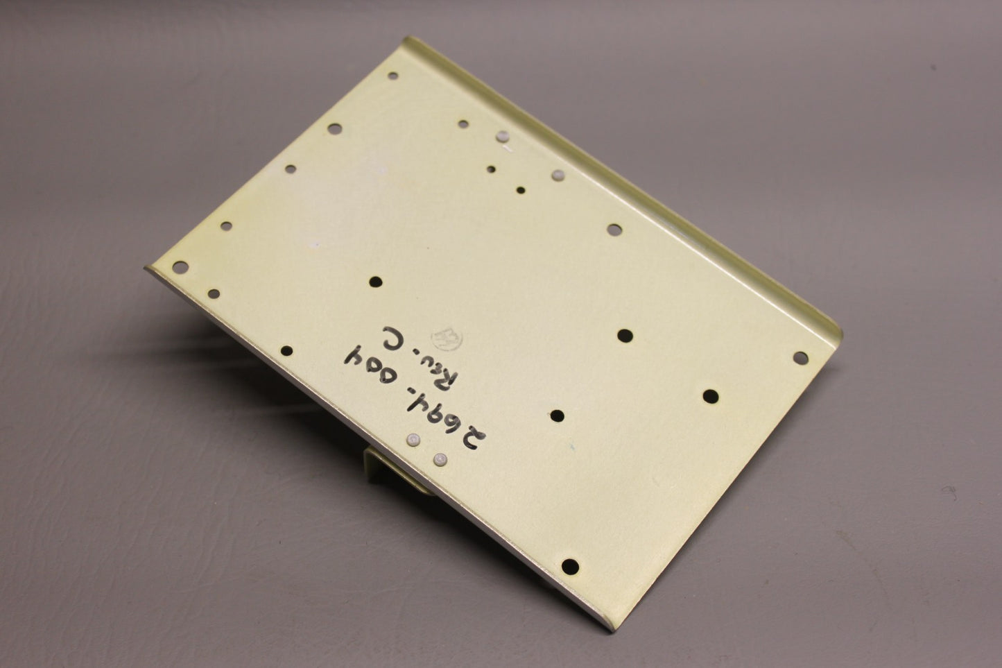 2694-004 Piper Channel Assy