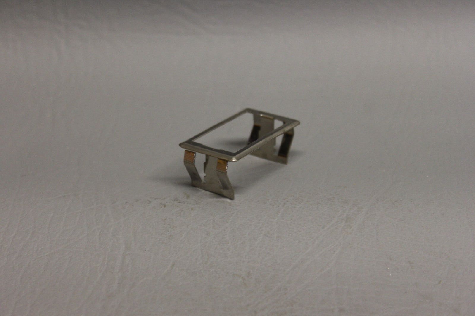 758-132 Piper Bracket