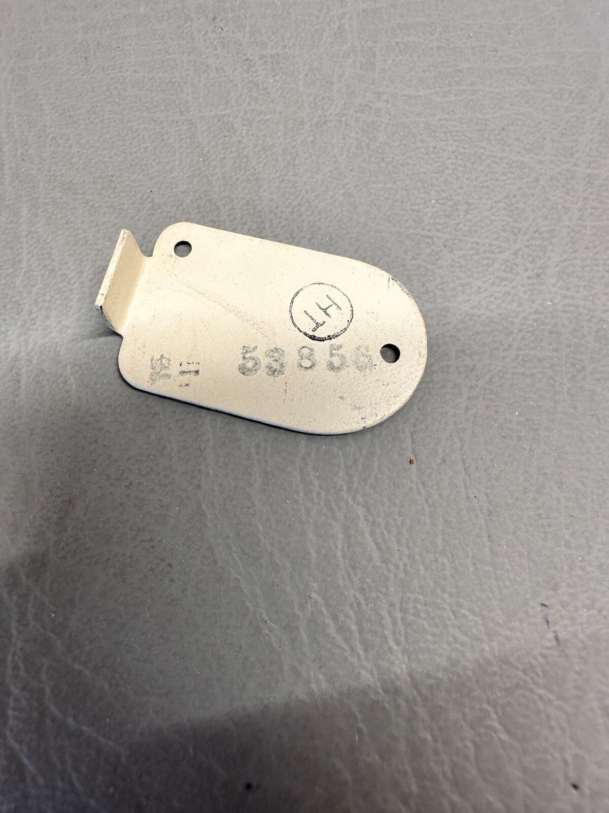 53856-000 Piper Plate