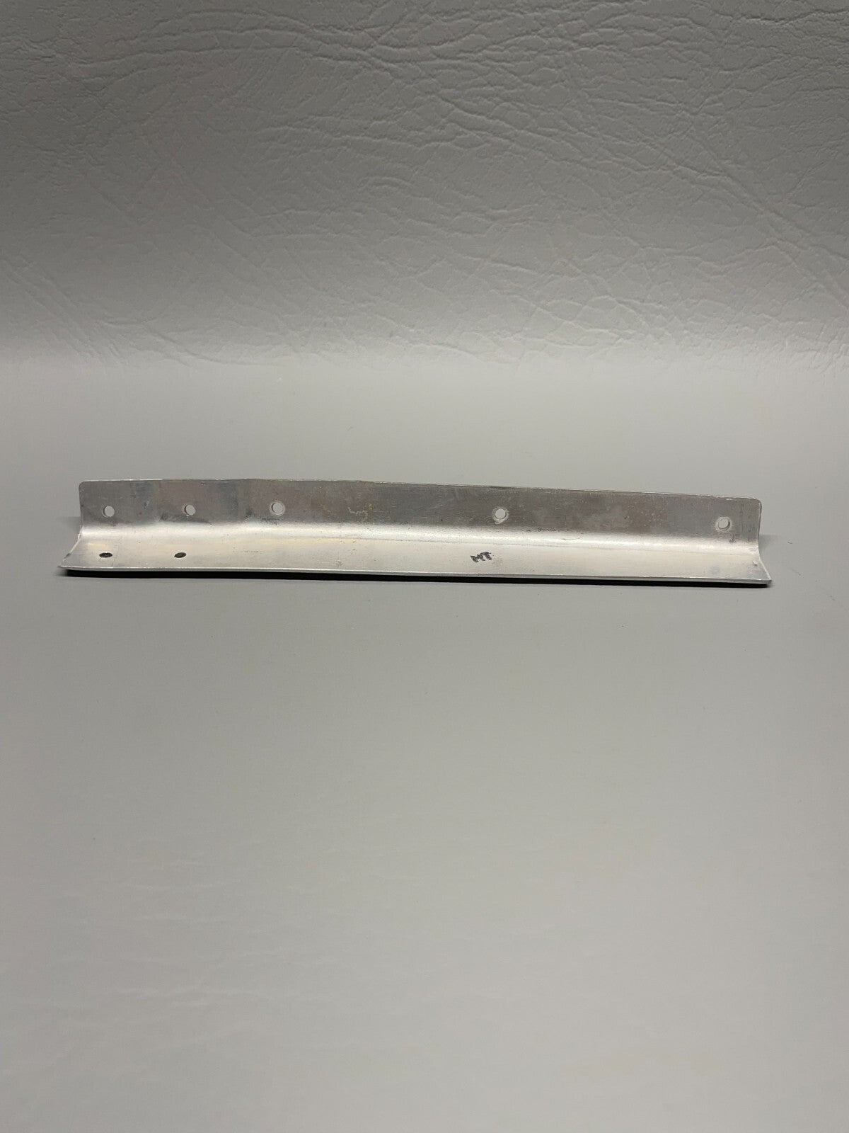 Cessna 180 Cowl Flap Angle Stiffener P/N 0752000-138 (NEW)