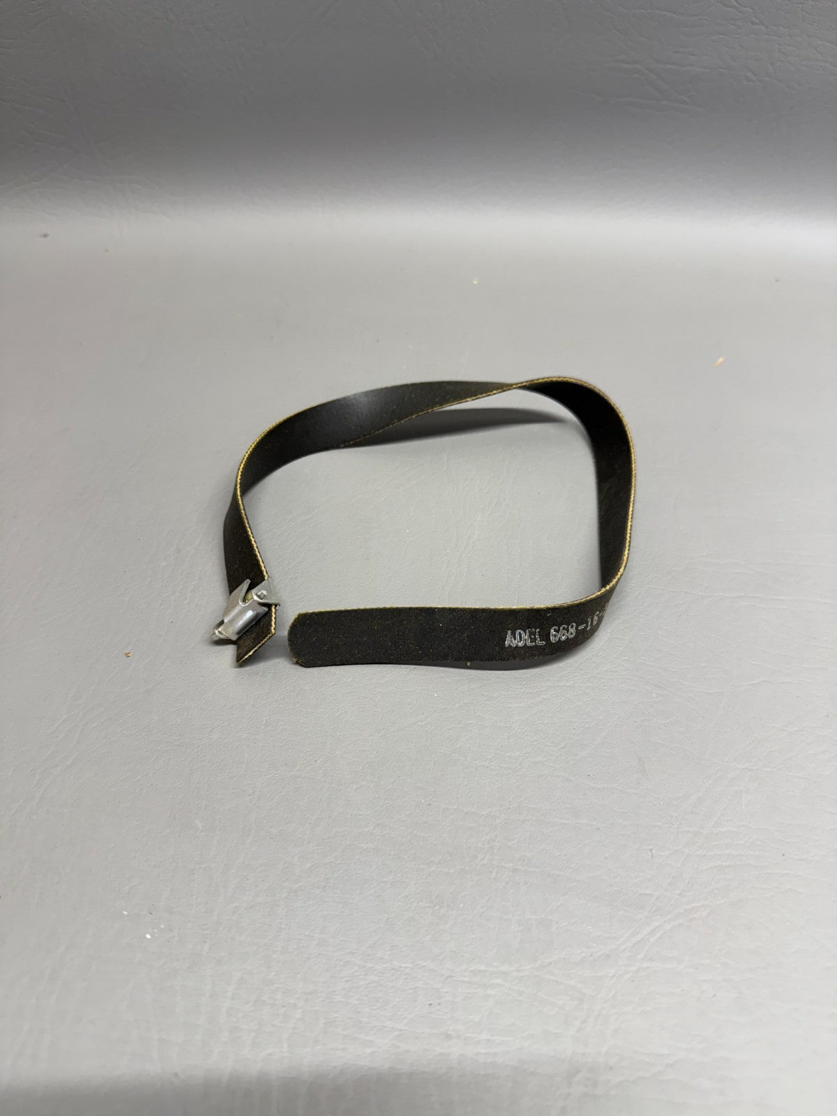 487-665 Piper Strap Assy