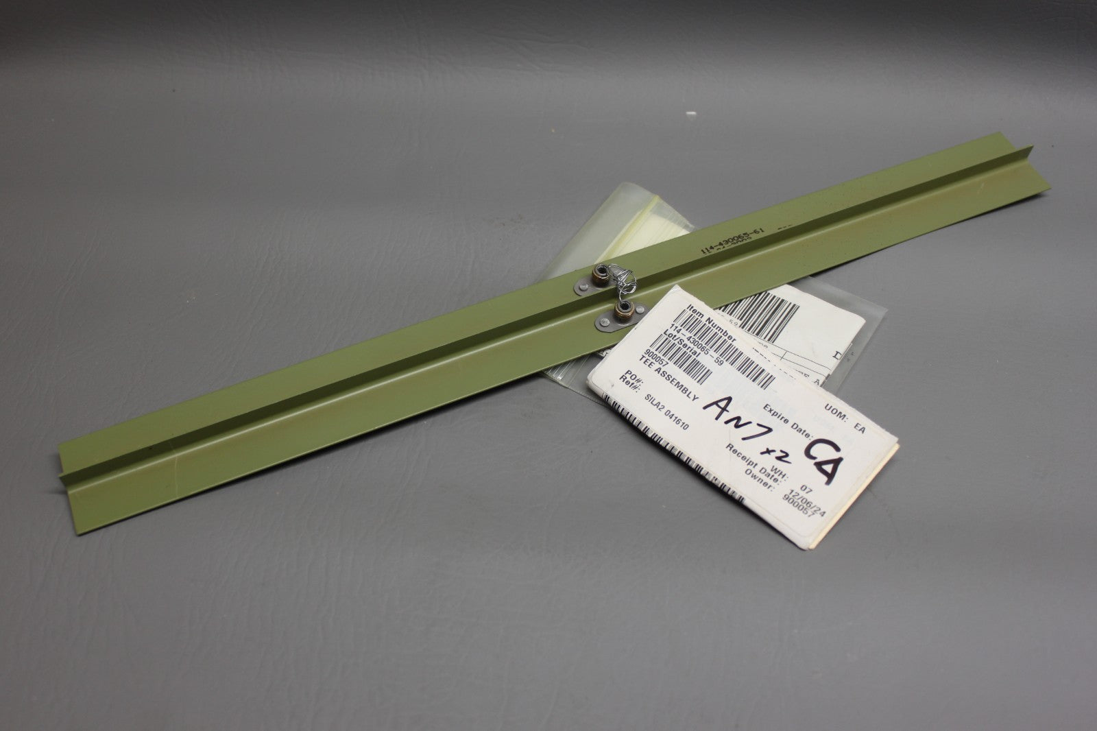 114-430065-59 Beechcraft Cabin Floorboard Tee
