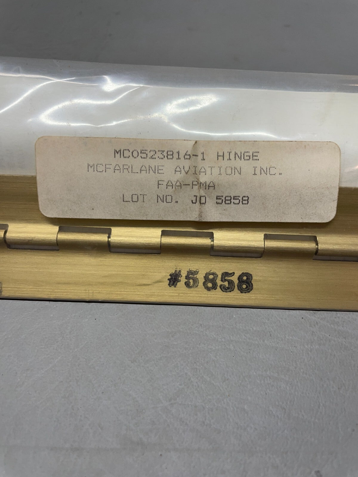 Cessna Aileron Hinge P/N MCO523816-1 (NEW)