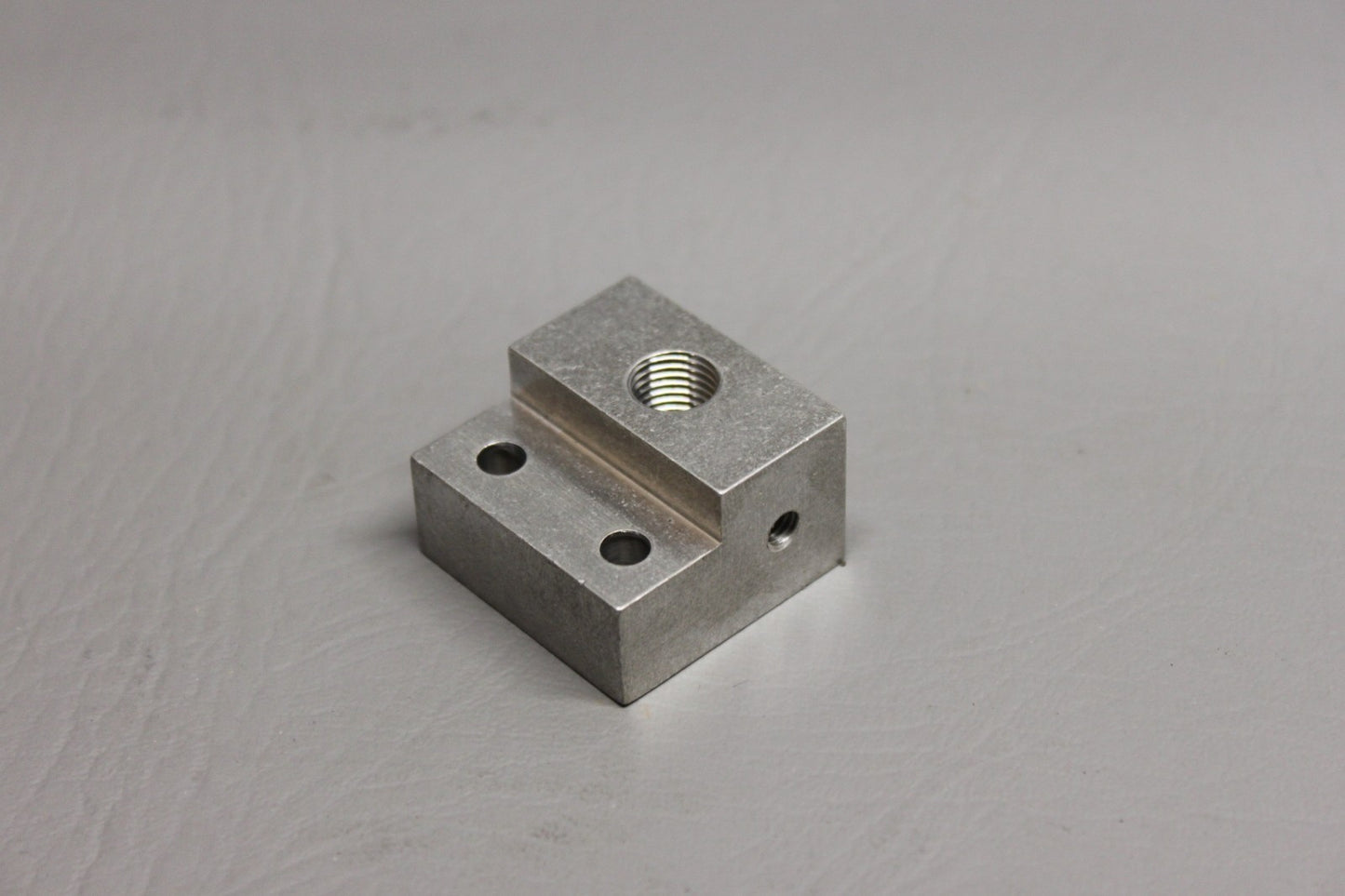 37902-002 Piper Seat Adaptor