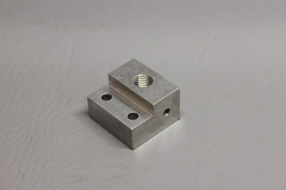 37902-002 Piper Seat Adaptor