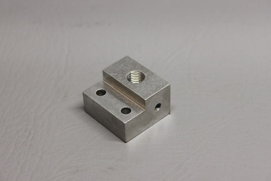 37902-002 Piper Seat Adaptor