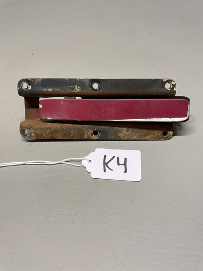 Piper PA-31T Fwd Baggage Door Handle and Bracket P/N 22641-002 / 30580-000