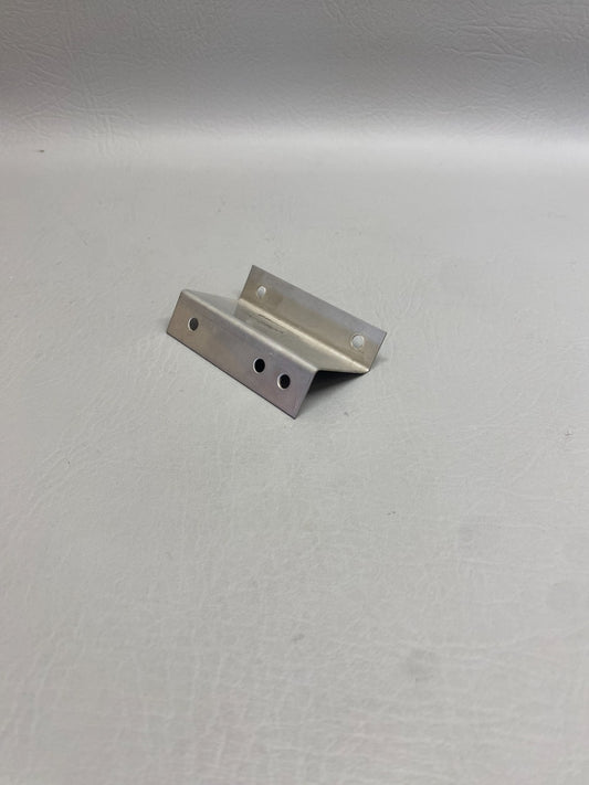5653006-1 Cessna Bracket with 8130