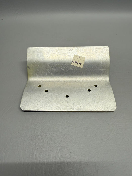 0413399-1 Cessna 150-152 Refueling Step