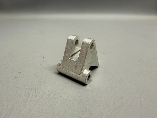 Piper PA-38 Latch P/N 77524-003