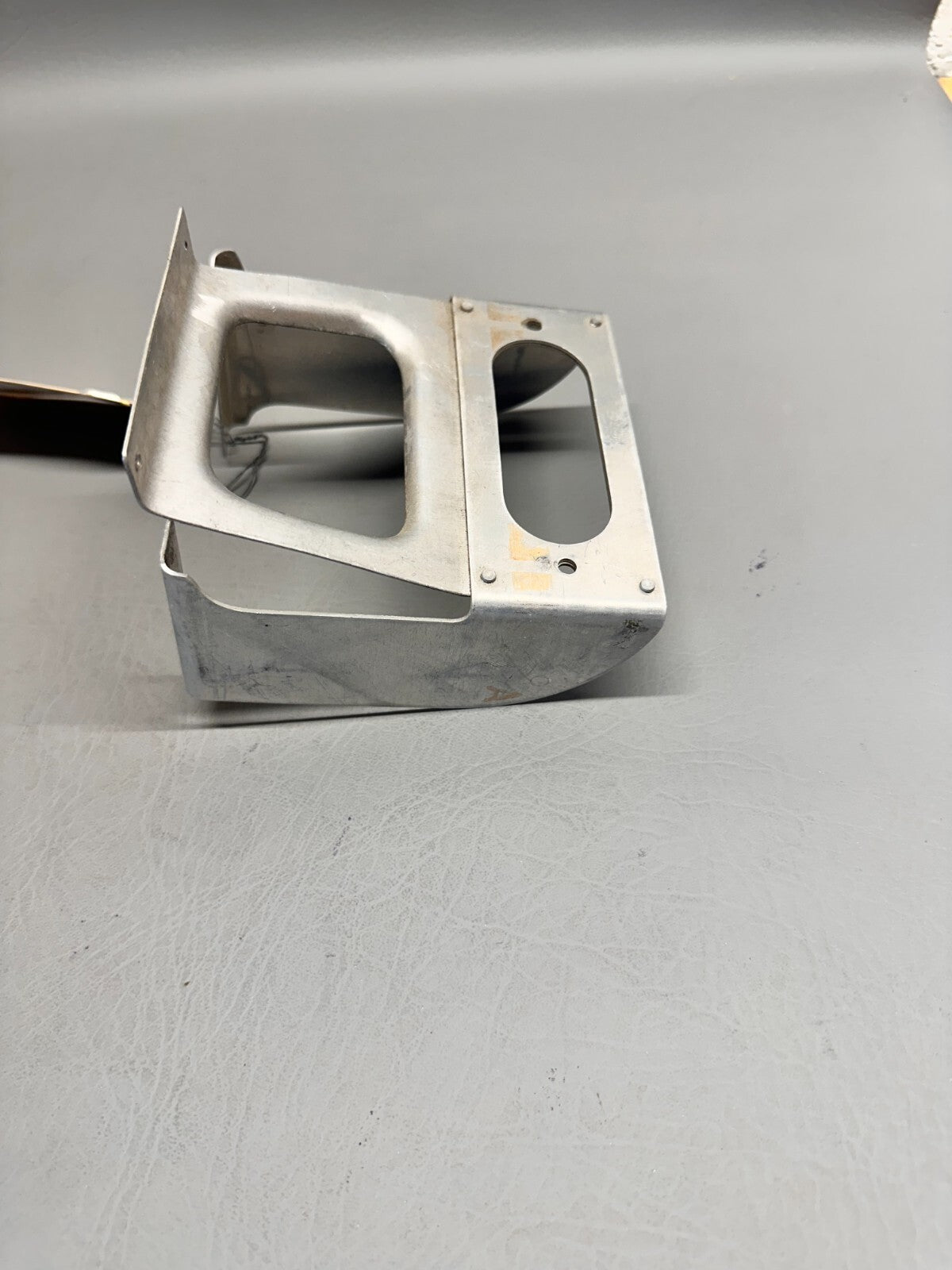 0553005-5 Cessna 172 Ground Power Mount Bracket Assy