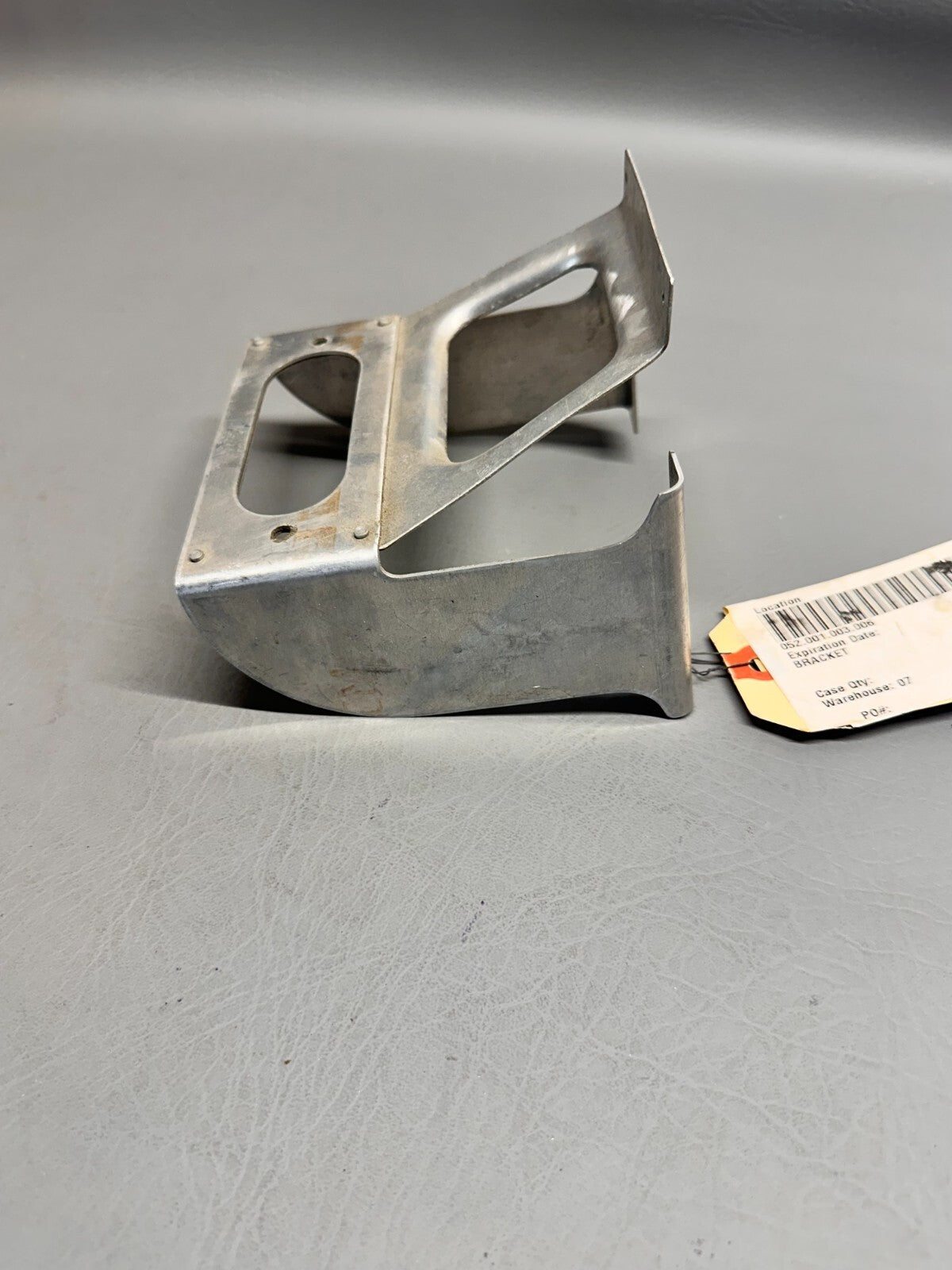 0553005-5 Cessna 172 Ground Power Mount Bracket Assy