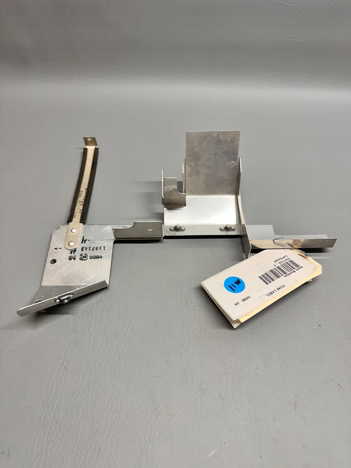 1557143-4 Cessna Baffle Assy