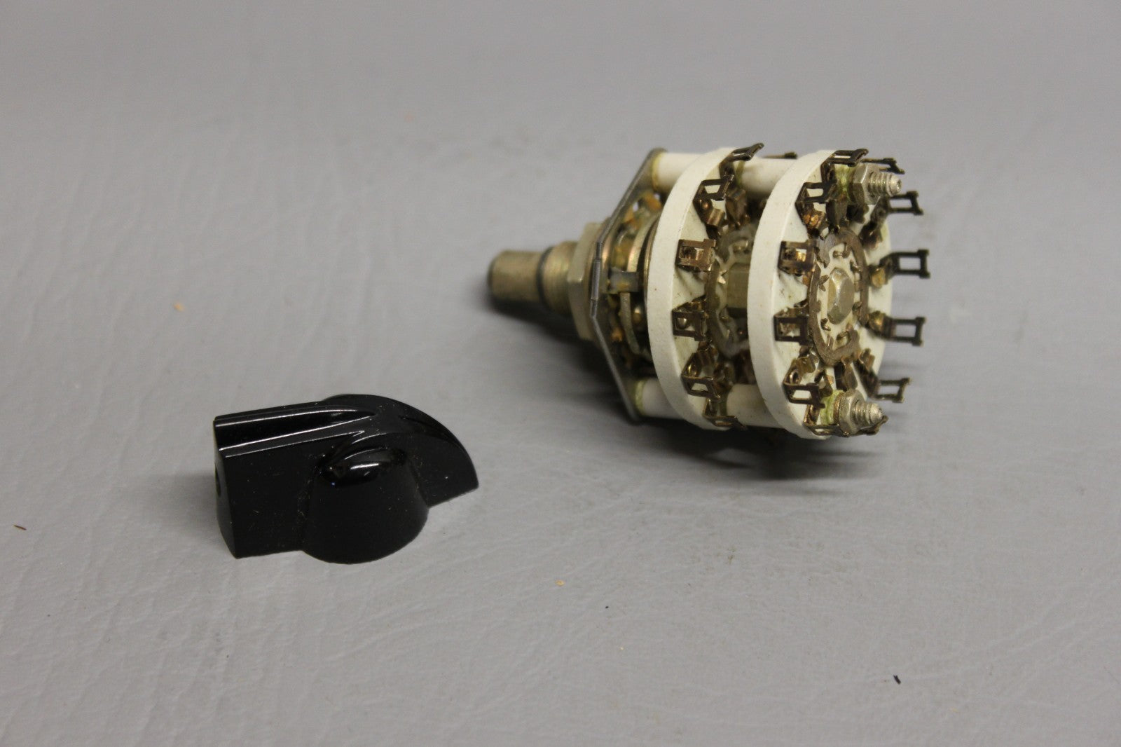 44258-000 Centralab Military Rotary Switch