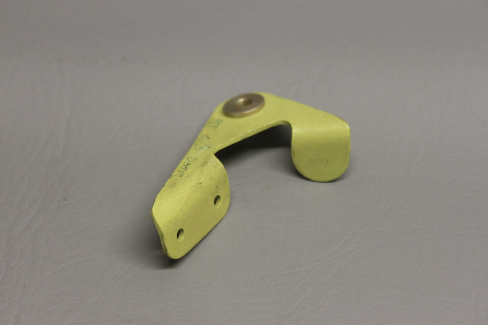 50-810129-45 Beechcraft Support Hinge