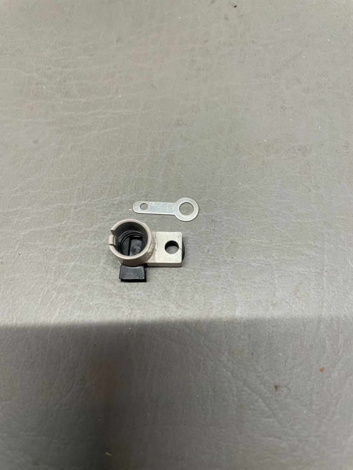 Cessna Light Assy P/N S1899-8A58 (NEW)